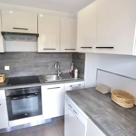 14459 Apartment